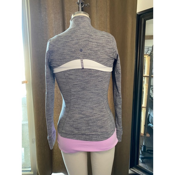 Lululemon Athletica Sweater - Picture 4 of 5